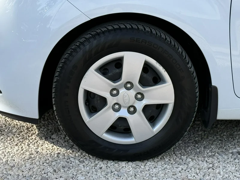 Kia Venga 9