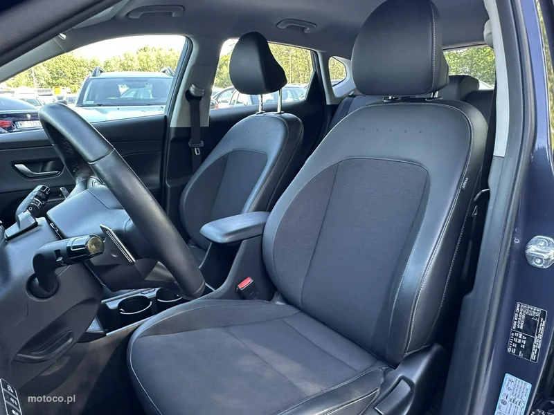Hyundai KONA 15