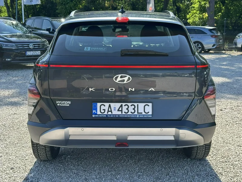 Hyundai KONA 6