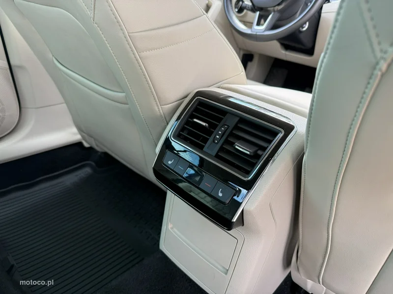 Skoda Superb III 16