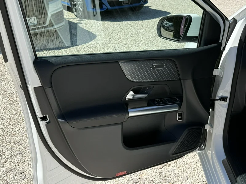 Mercedes-Benz Klasa B W247 B 220 12