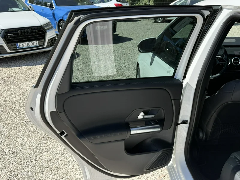 Mercedes-Benz Klasa B W247 B 220 14