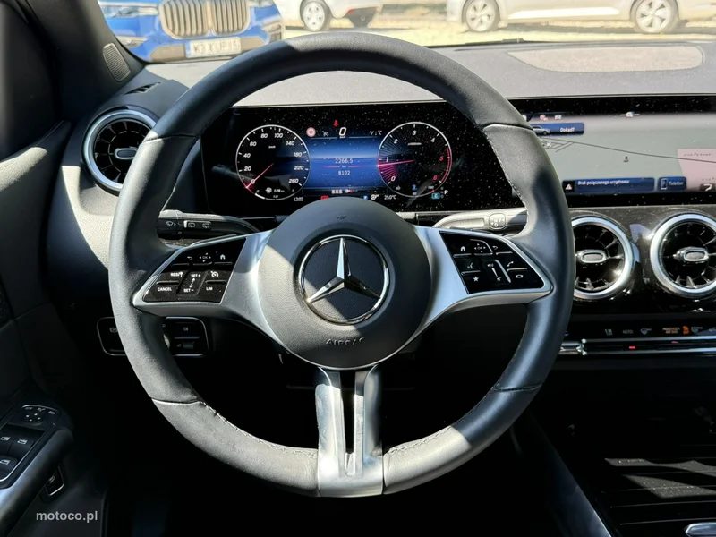 Mercedes-Benz Klasa B W247 B 220 22