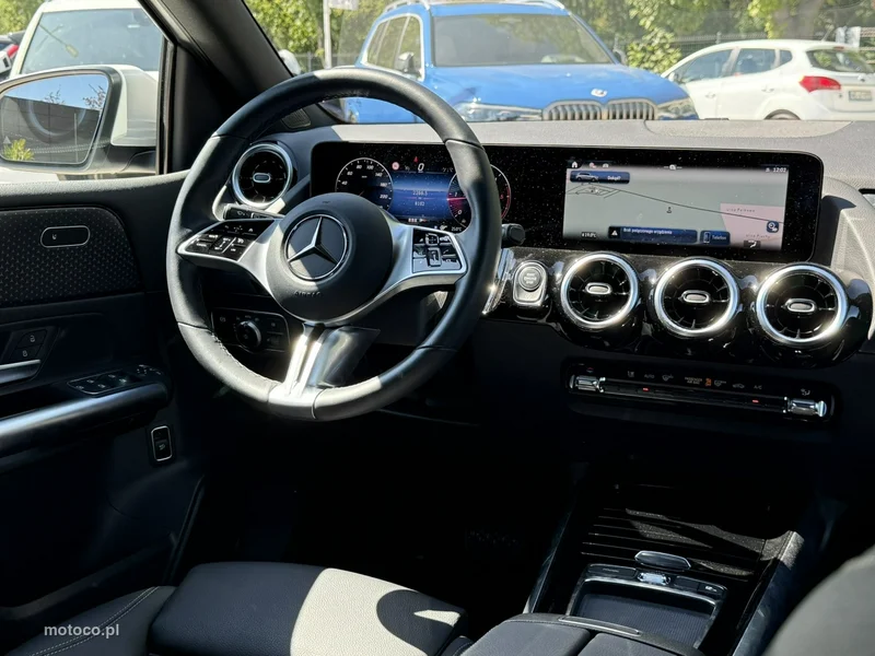 Mercedes-Benz Klasa B W247 B 220 24