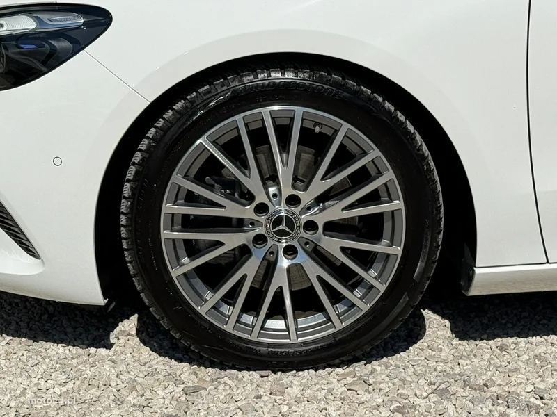 Mercedes-Benz Klasa B W247 B 220 9