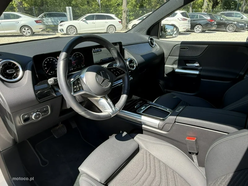 Mercedes-Benz Klasa B W247 B 220 10