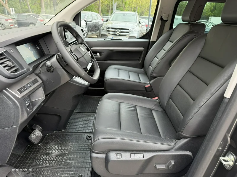Peugeot Traveller 2