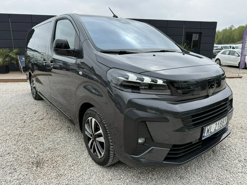 Peugeot Traveller 15