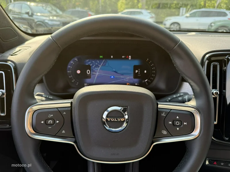 Volvo XC 40 12