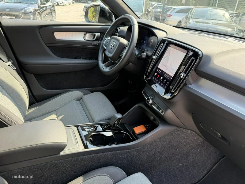 Volvo XC 40 27