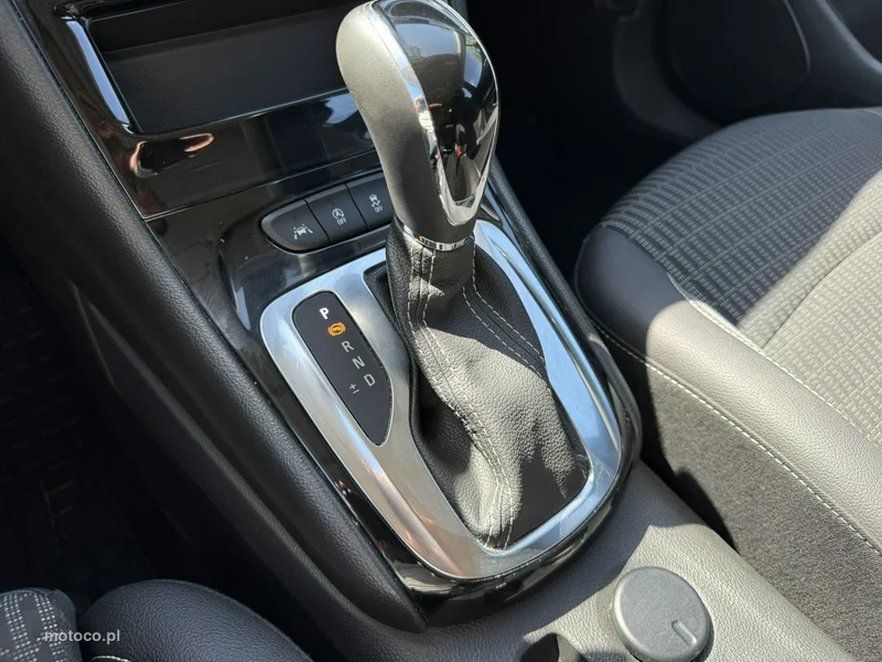 Opel Astra K 9