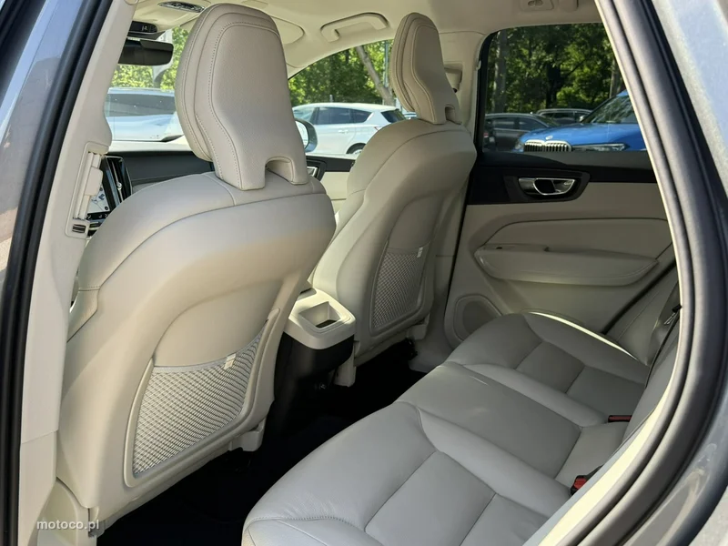 Volvo XC 60 17