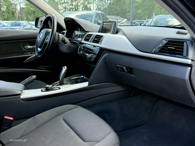 BMW Seria 3 F30 320 17