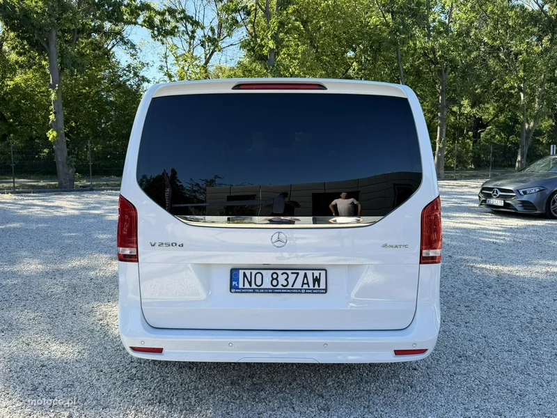 Mercedes-Benz Klasa V W447 V 250 6