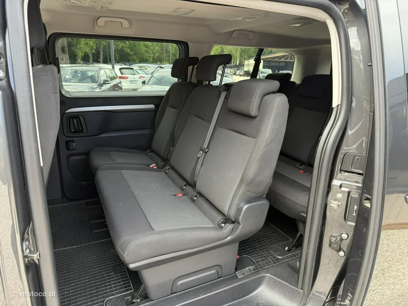 Peugeot Traveller 20