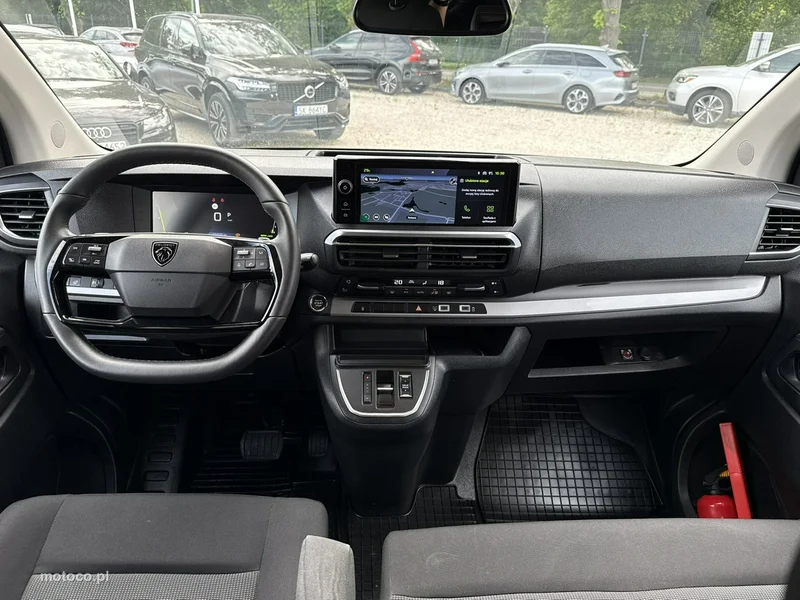 Peugeot Traveller 19