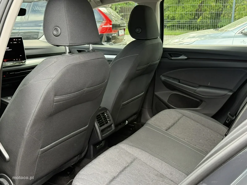 Volkswagen Golf VIII 14