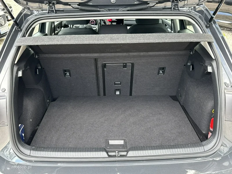 Volkswagen Golf VIII 16