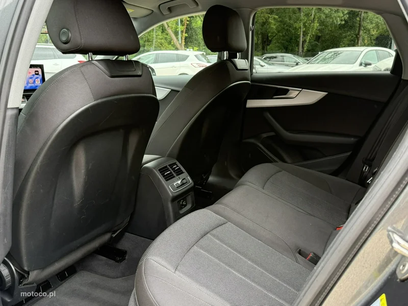 Audi A4 B9 15