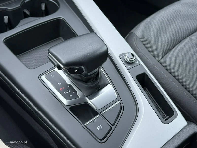 Audi A4 B9 32