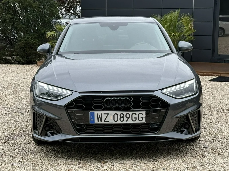 Audi A4 B9 8