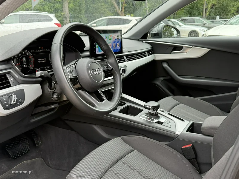 Audi A4 B9 10