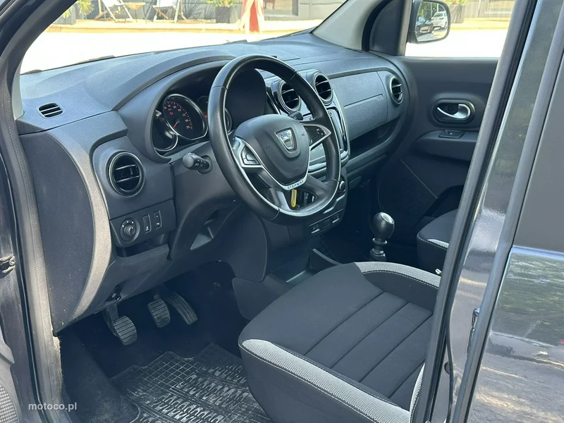 Dacia Lodgy 10