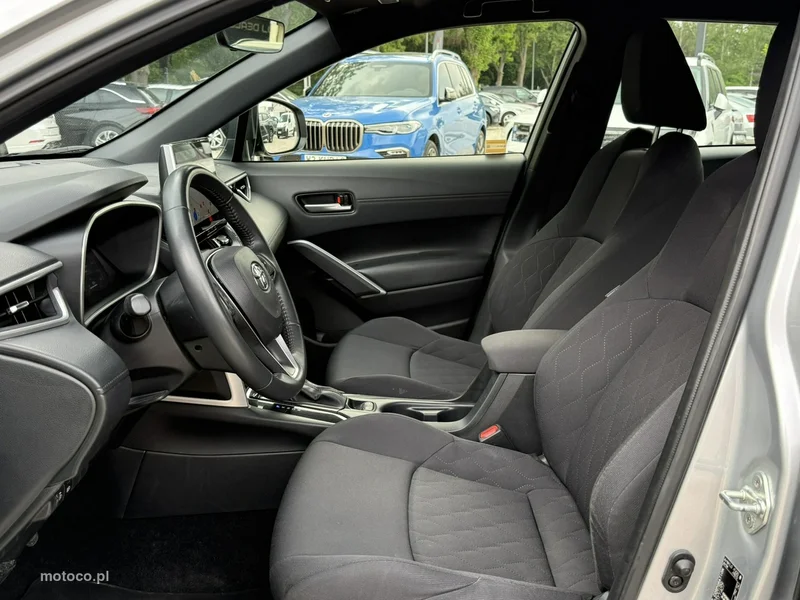 Toyota Corolla Cross 11