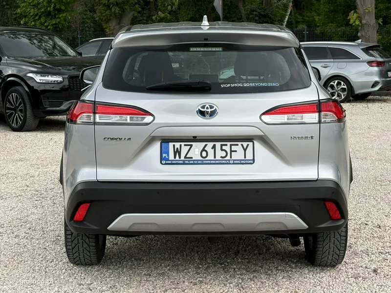 Toyota Corolla Cross 4