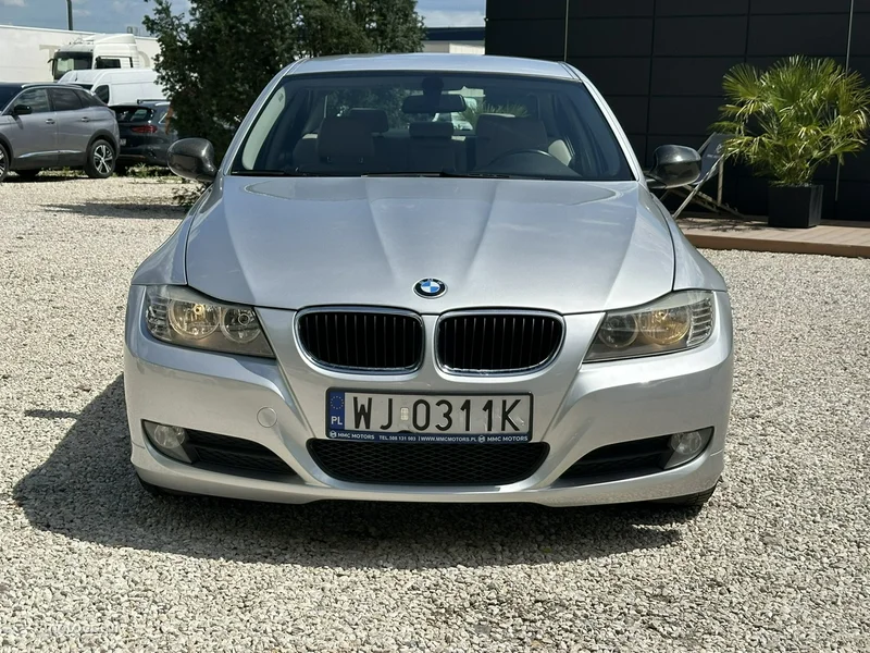 BMW Seria 3 E90 318 2