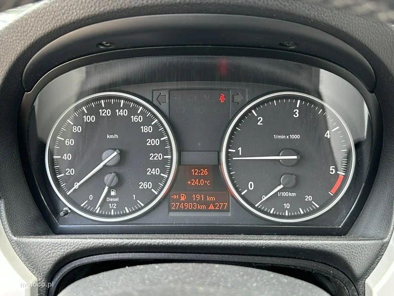 BMW Seria 3 E90 318 23