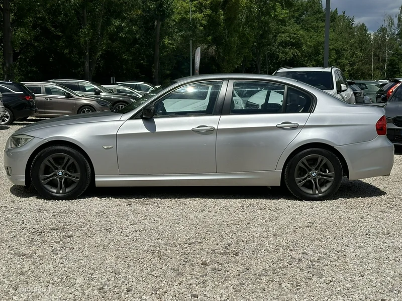 BMW Seria 3 E90 318 4