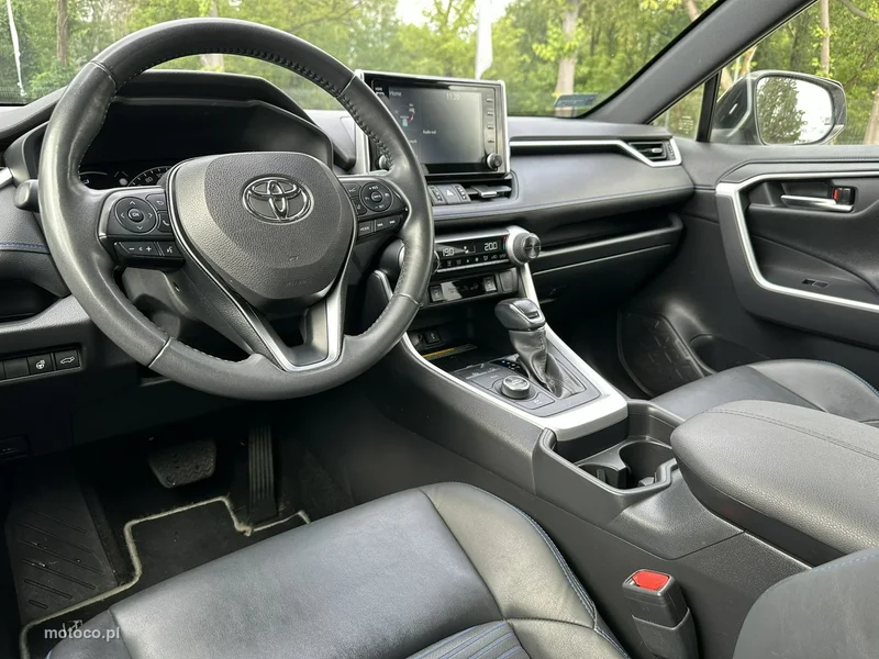 Toyota RAV 4 XA50 25