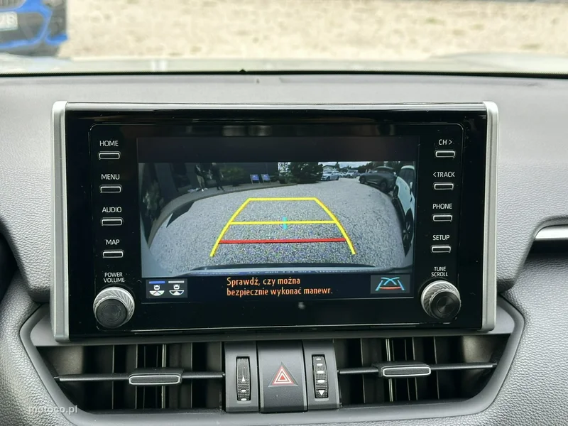 Toyota RAV 4 XA50 32