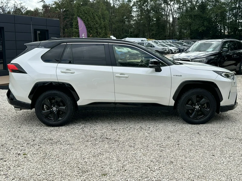 Toyota RAV 4 XA50 8