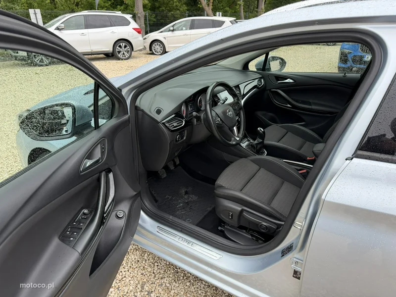 Opel Astra Sports Tourer 11