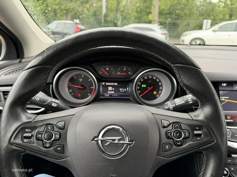 Opel Astra Sports Tourer 23