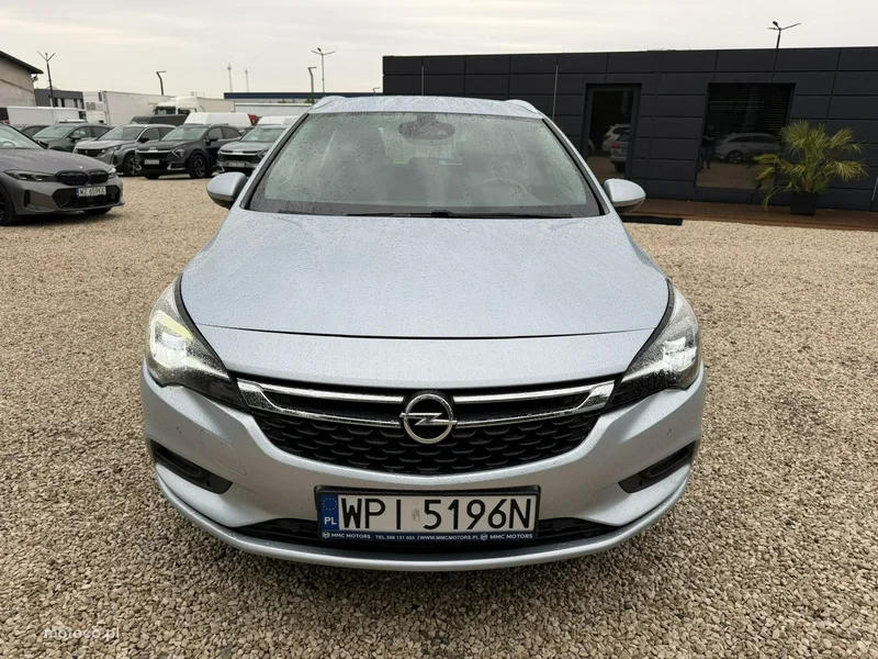 Opel Astra Sports Tourer 8
