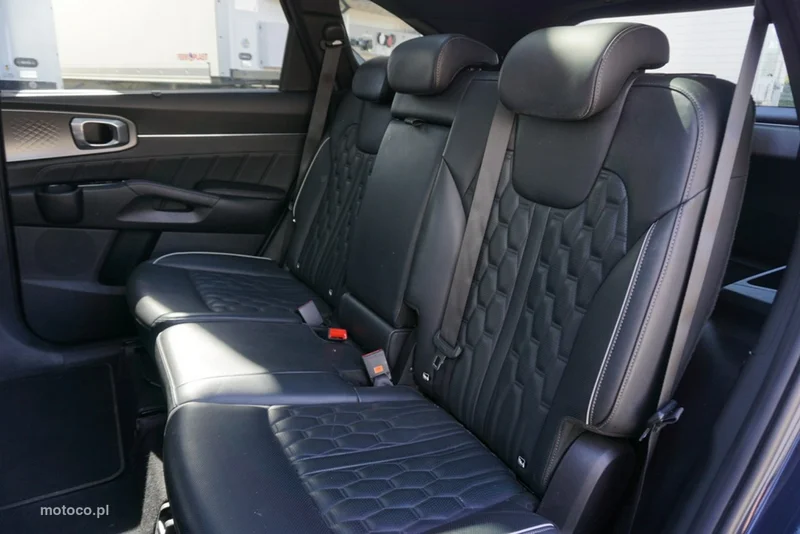 Kia Sorento 4