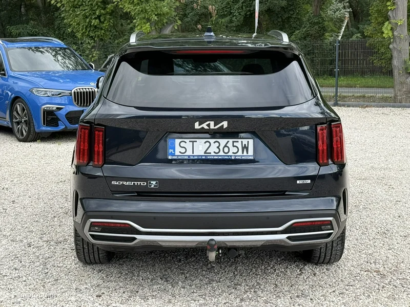 Kia Sorento 4