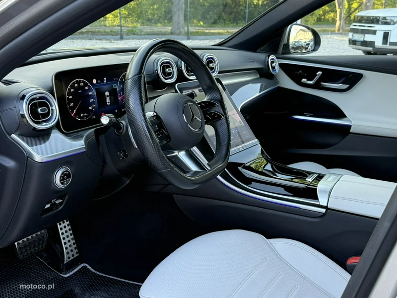 Mercedes-Benz Klasa C W206 C 300 11