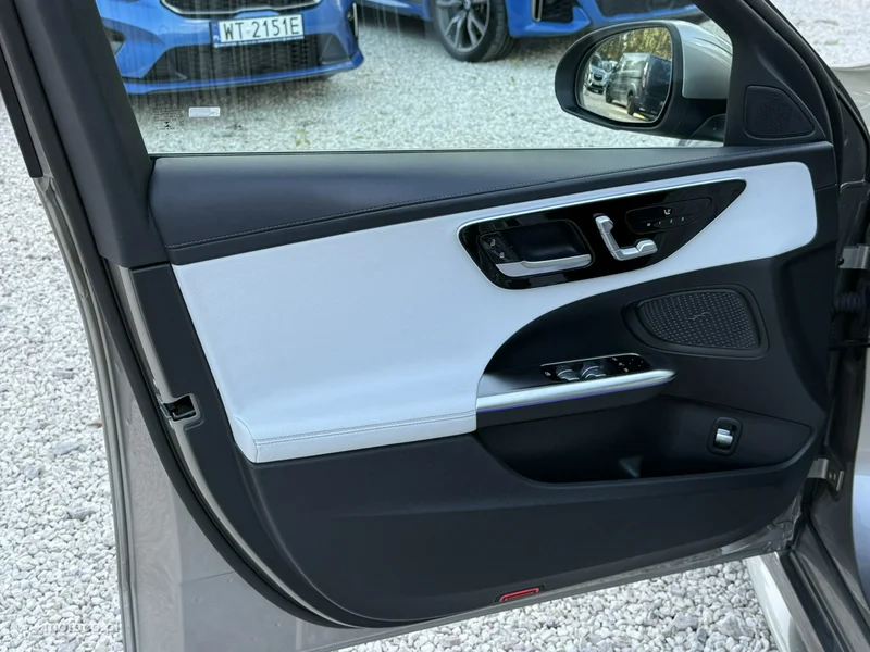 Mercedes-Benz Klasa C W206 C 300 13