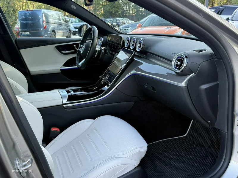 Mercedes-Benz Klasa C W206 C 300 19