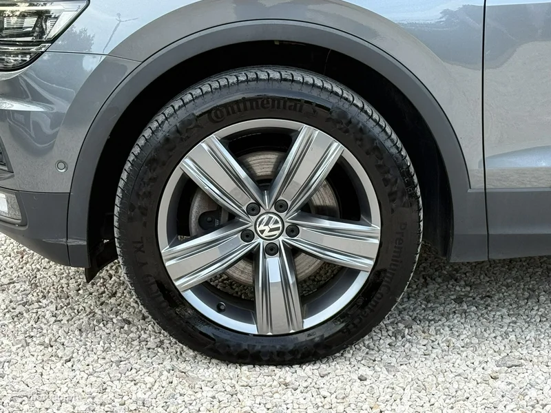 Volkswagen Tiguan Allspace AD 9