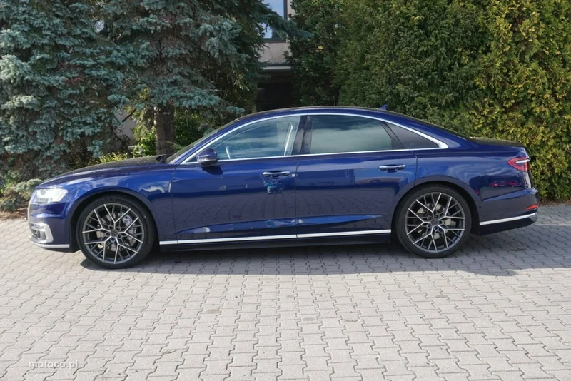 Audi A8 D5 4