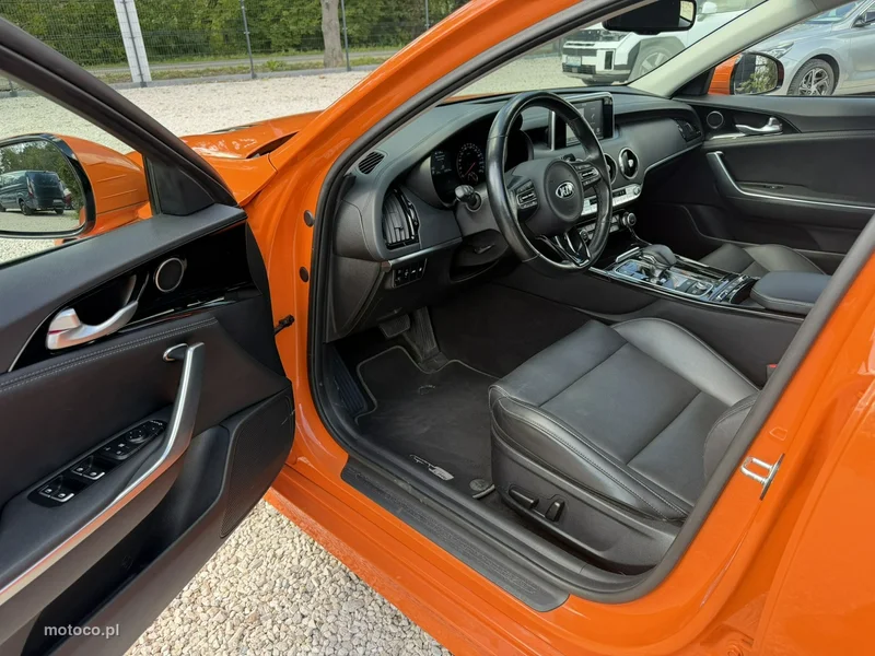 Kia Stinger 8