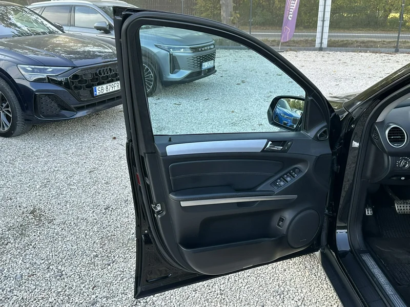 Mercedes-Benz ML W164 350 15