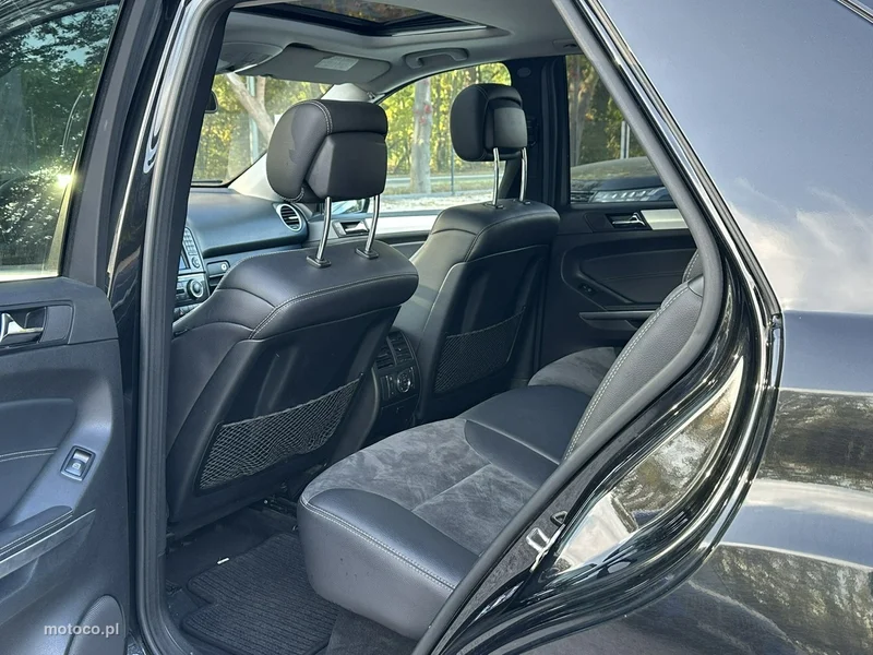 Mercedes-Benz ML W164 350 16