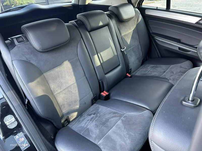 Mercedes-Benz ML W164 350 19