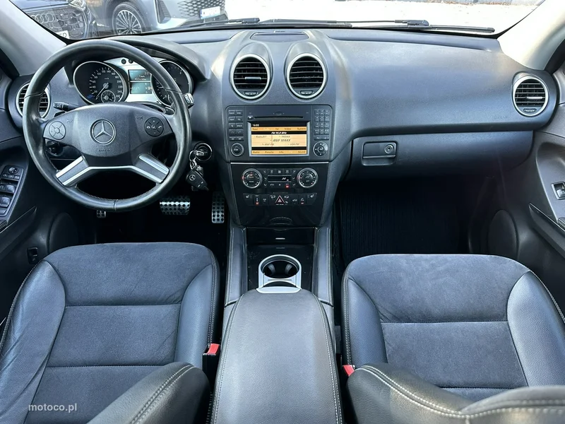 Mercedes-Benz ML W164 350 23